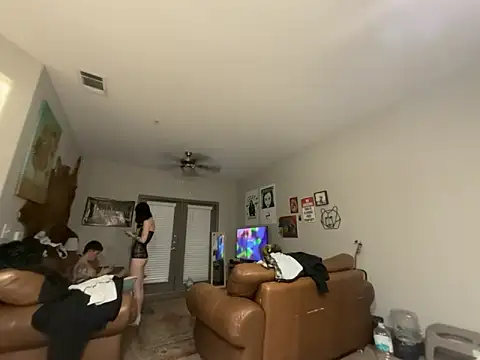 ash10alex (F teen) - Pull over n rub one out