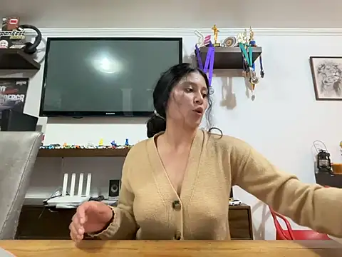 kinky_mila@xh (F young) - Doggy Style sex machine