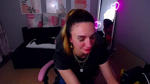 pollyrosex - PollyRoseX's free webcam - UK Sex Cams