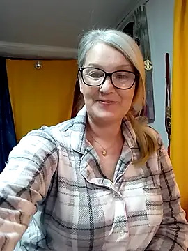 irinamaux live sex cam