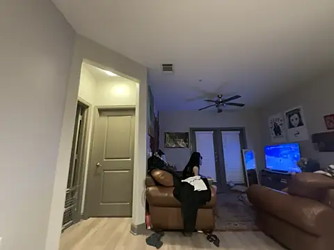 ash10alex (F teen) - Pull over n rub one out