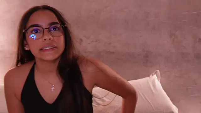 nicky_and_blake (Ask my age) - show ass in doggy