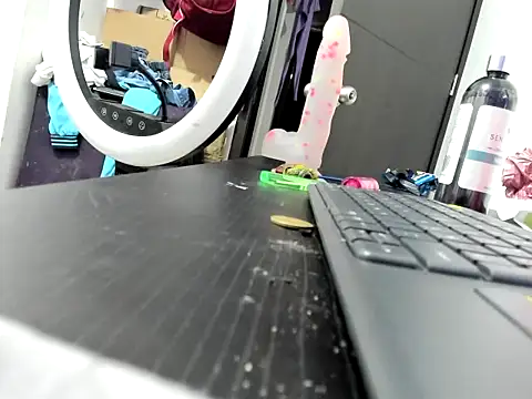 jenniferbodys - Jenniferbodys's free webcam - UK Sex Cams