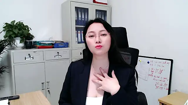 美女OL-Bai-Jie在线直播