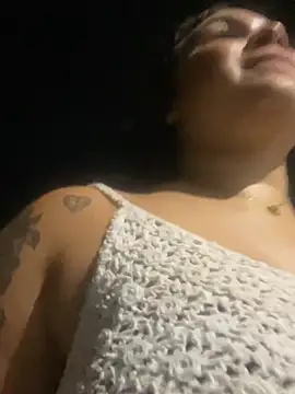 Pretty_Isadora live sex cam