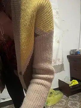 crhong666 (F milf) - 手指插逼1分钟