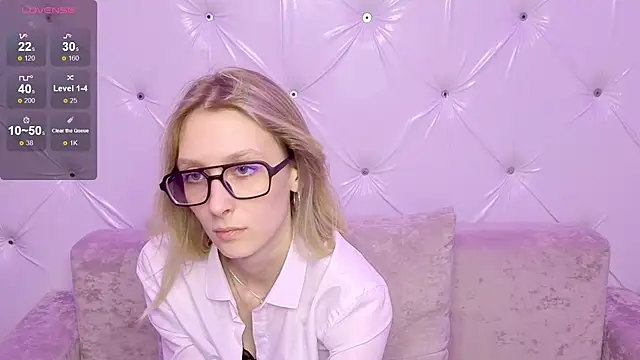 akiro_kim7 - Akiro_Kim7's free webcam - UK Sex Cams