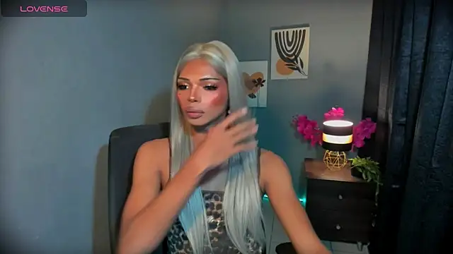 xellainecumslotx - XEllaineCumsLotx's free webcam - UK Sex Cams