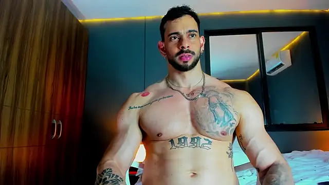 Live sex cam of massimo_visconti