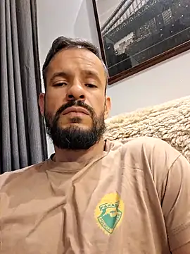 juniortche1313's live cam