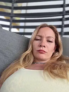 LavenderHot live sex cam