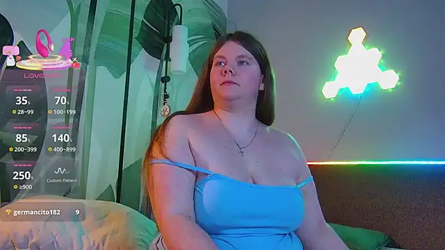 rubyvalen - RubyValen's free webcam