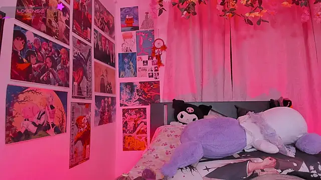 misscurvytop - MissCurvyTop's free webcam