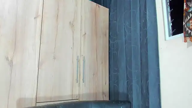 RobertaxGutierrez live sex cam