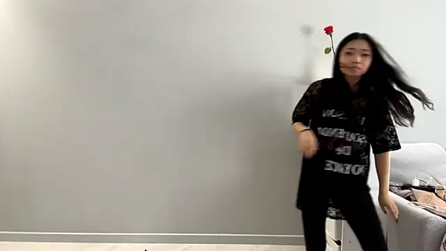 sweetmiaxo - SweetMiaXO's free webcam - UK Sex Cams