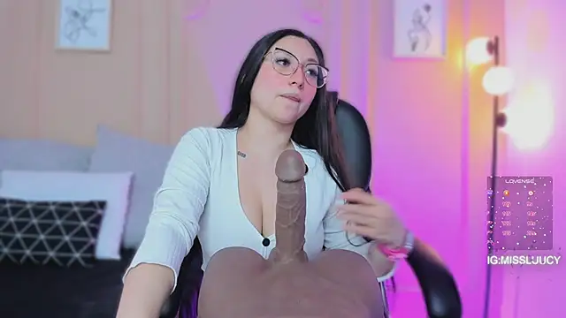 lucy_neil - Lucy_neil's free webcam - UK Sex Cams