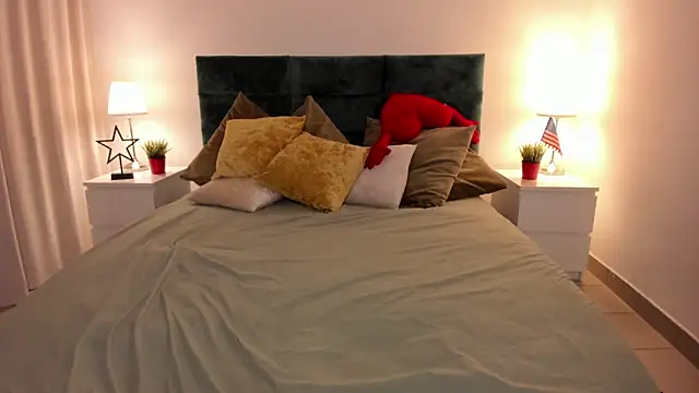 missangellina - MissAngellina's free webcam - UK Sex Cams