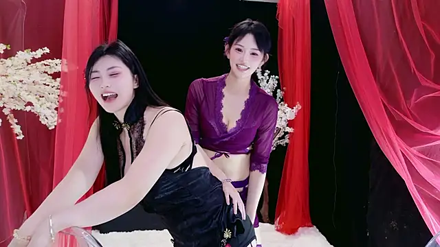 Banana-Milk69 webcam