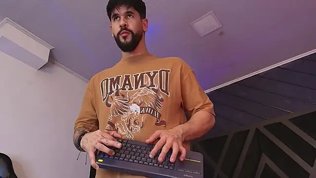 Petesevans live sex cam