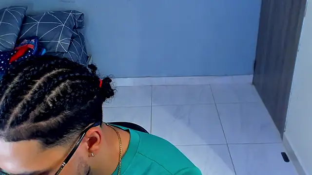 kris_khalifa69 - Kris_Khalifa69's free webcam - UK Sex Cams