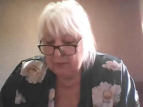 alexia64231 - Alexia64231's free webcam - UK Sex Cams