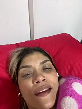 luna_xxx_10 - Luna_xxx_10's free webcam - UK Sex Cams