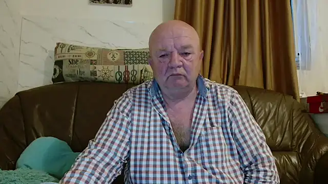 fullballs6's live cam