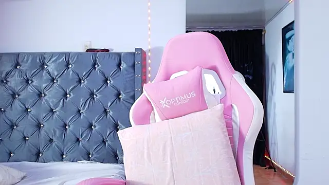 gracewallace_ - GraceWallace_'s free webcam - UK Sex Cams