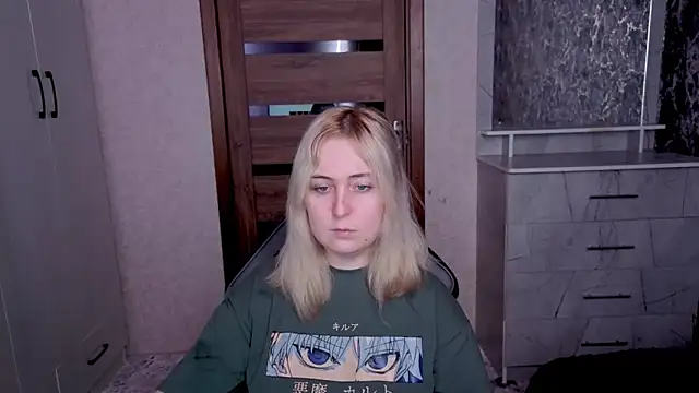 kristy-max (F young) - show tits