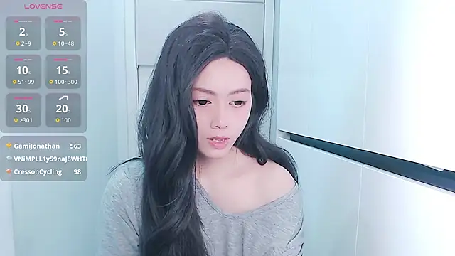 美女SuSu-166在线直播