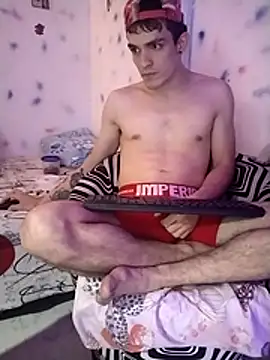 themaykiin18 - Themaykiin18's free webcam - UK Sex Cams