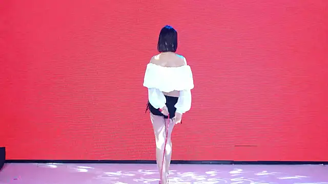 美女DJ-babala在线直播