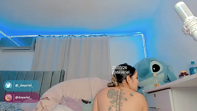 yellowranger1 - Yellowranger1's free webcam - UK Sex Cams