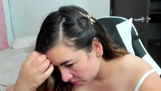 __emma__11__lecat_ - __Emma__11__Lecat_'s free webcam