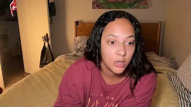 dreamyriri - Dreamyriri's free webcam