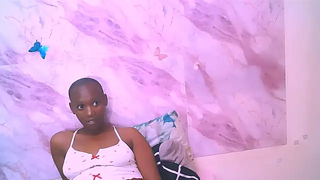 ebonyolive69 - EbonyOlive69's free webcam