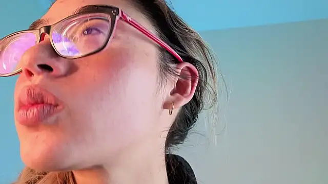 carolblonde - Carolblonde's free webcam