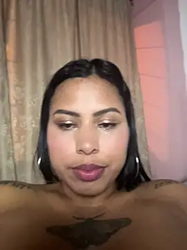 Webcam Model (Mich-12)  is live.Free join now!