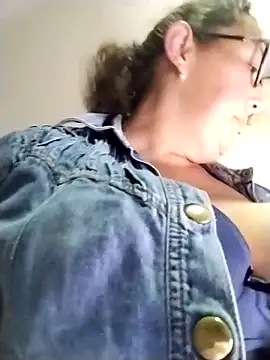 _saraqueen - _Saraqueen's free webcam