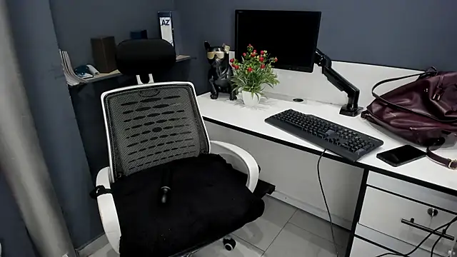 scarlett_14_ - Scarlett_14_'s free webcam - UK Sex Cams