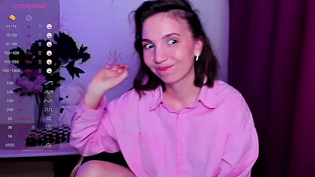 kindhazelhere_ - KindHazelHere_'s free webcam - UK Sex Cams