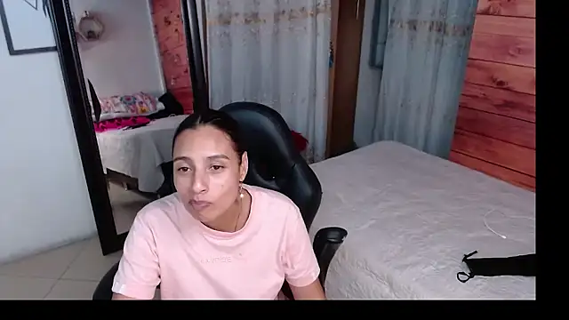 mykaelahoney - Mykaelahoney's free webcam