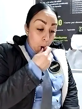 cristal__11 - CRISTAL__11's free webcam