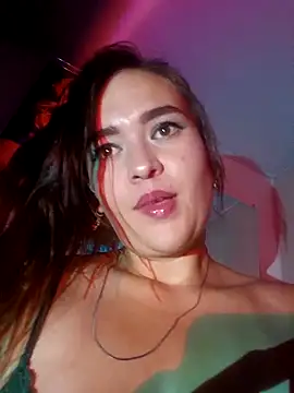 miss_berlyn - Miss_berlyn's free webcam