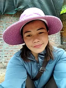 lovely-742 - Lovely-742's free webcam