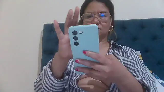 jiwon_han - Jiwon_Han's free webcam