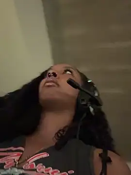 Your_Paris live sex cam