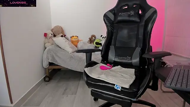 Biancastrongg live sex cam