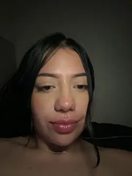 Webcam Model (MissCat_)  is live.Free join now!