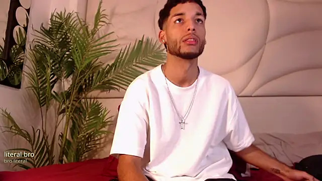 Thiagoferreti live sex cam